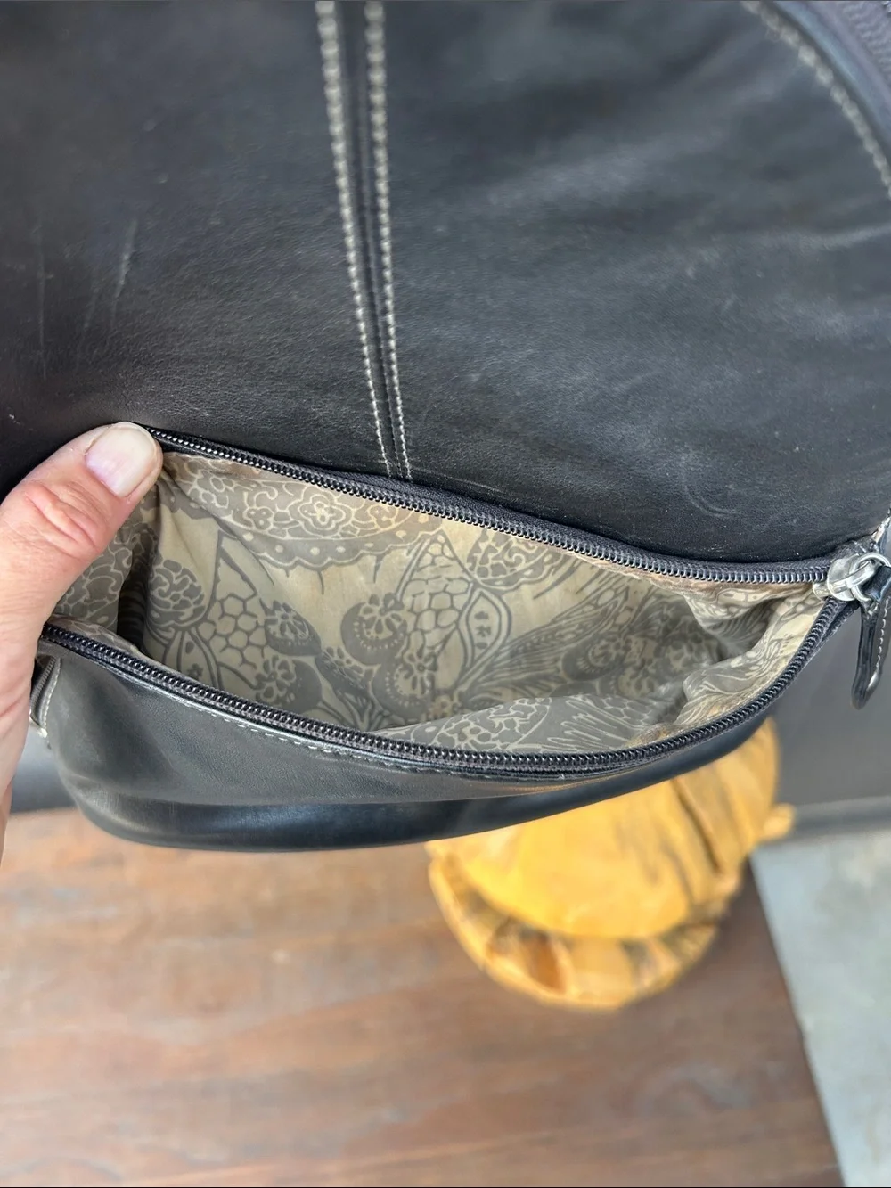 Tignanello Leather Black  Backpack